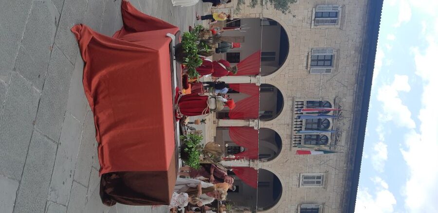 Pula: Historic Walking Tour with Local Guide & City Views - Start at the Arena entrance under the wooden roof