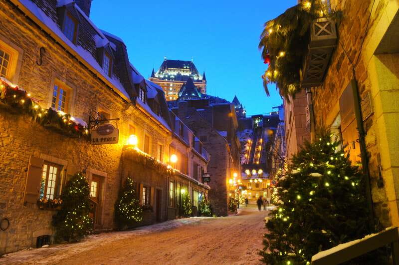 Quebec City: Christmas Magic Walking Tour in Old Quebec - Old Québec in winter: the kind of tour that actually helps