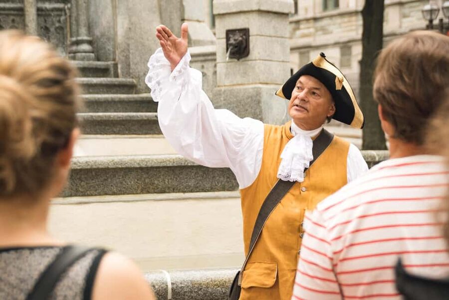 Quebec City: Old Quebec Historical Walking Tour - Château Frontenac: famous from the outside, better from inside