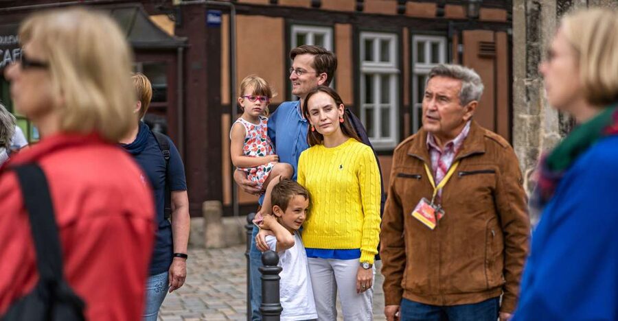 Quedlinburg: Guided City Highlights Walking Tour - Town hall area and churches: the “why” behind the photos