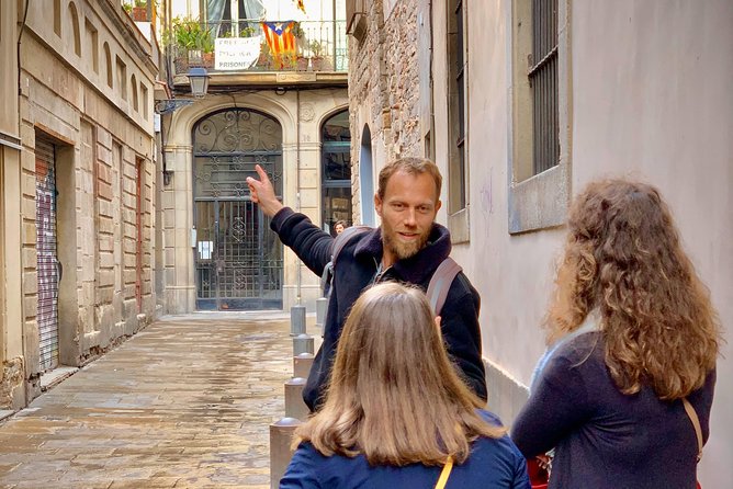 Ramblas, Old Town, Gothic and Gaudi Architecture Walking Tour - Casa Amatller next to Gaudí: comparing Modernist styles in a few minutes