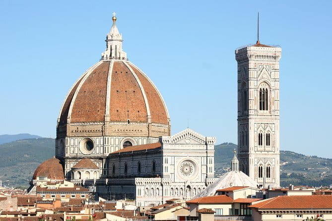 Renaissance & Medieval Florence Guided Walking Tour plus mobile App - Basilica di San Lorenzo cloister: Brunelleschi’s quiet break