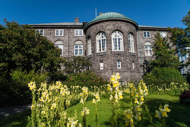Reykjavik City Walking Tour - Weather and walking reality: what to prepare for