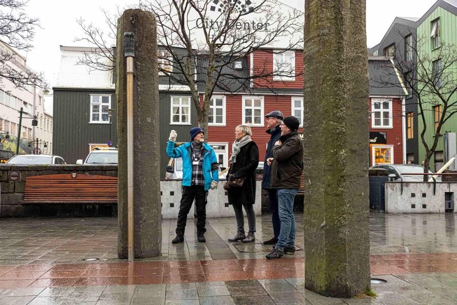 Reykjavik: Guided Folklore Walking Tour - The guides: what strong hosting looks like here