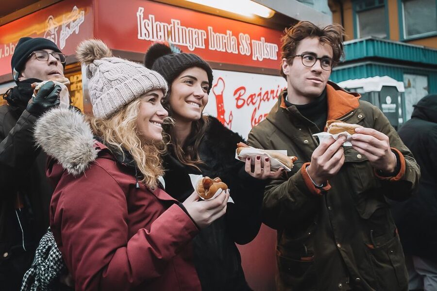 Reykjavik: Guided Foodie Walking Tour with 6 Tastings - Why this tour starts at Harpa (and what that means for you)