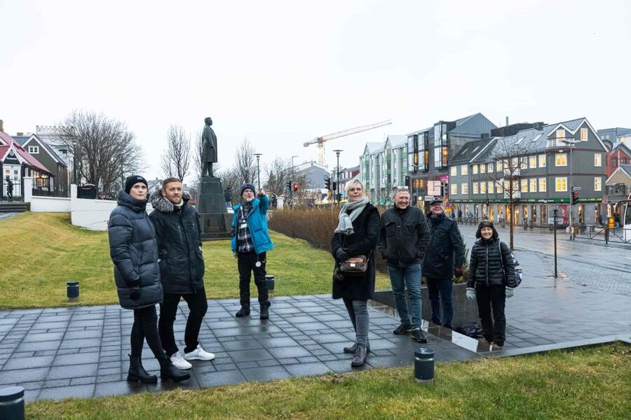 Reykjavik: Sightseeing Walking Tour with a Viking - Tjörnin (Reykjavik Pond) and Lake Tjornin: Birds, Calm, and a Real Break