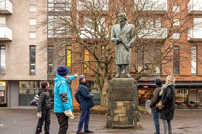 Reykjavik Walking Tour - Walk with a Viking - Austurvöllur, Tjörnin, and City Hall: where the city breathes