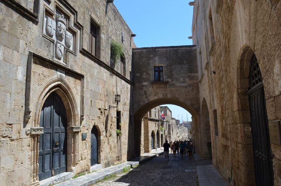 Rhodes: Old Town Walking Tour with Guide - Archeological Museum and Palace Fortifications: What to Focus On