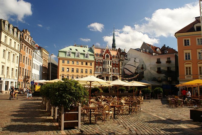 Riga Old Town Walking Tour in a Small Group - The opening story: why Riga’s name gets repeated on purpose