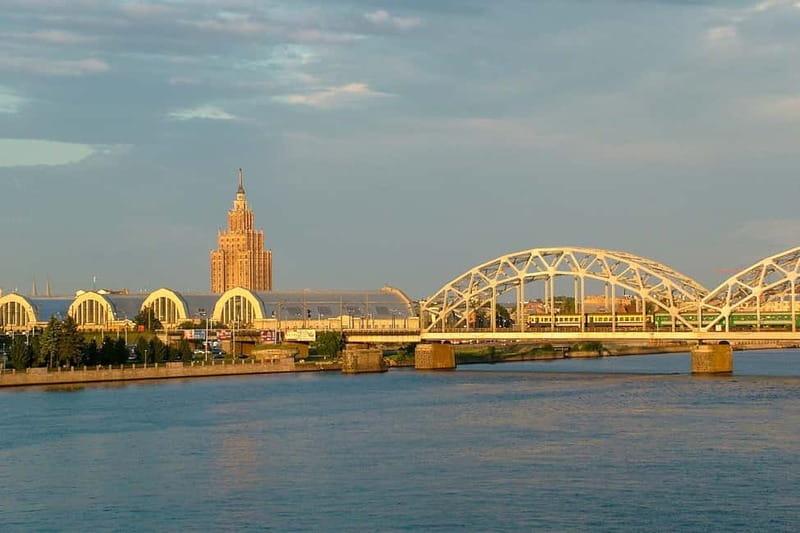 Riga: Private Walking Tour with a Local - Key highlights to look for on your Riga walk