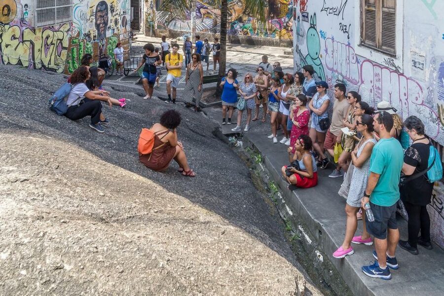 Rio de Janeiro: Little Africa Heritage Walking Tour - 150 minutes on foot: what to pack and how to handle the weather