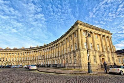 Roman Baths and Bath City Walking Tour - Roman Baths upgrade: what you gain when the entrance is included