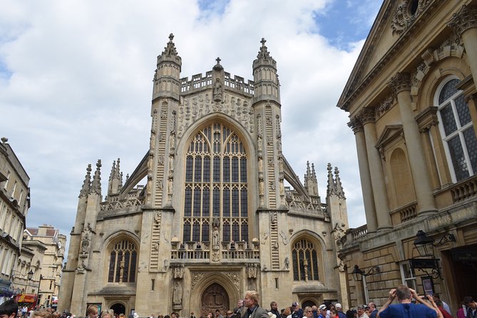 Roman Baths and Bath City Walking Tour - Inside the Roman Baths: what to watch for during your visit