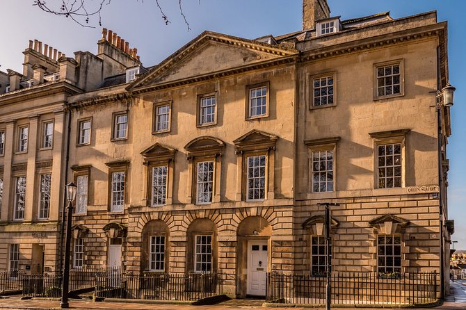 Roman Baths and Bath City Walking Tour - Timing, pace, and what to wear for a two-hour walk