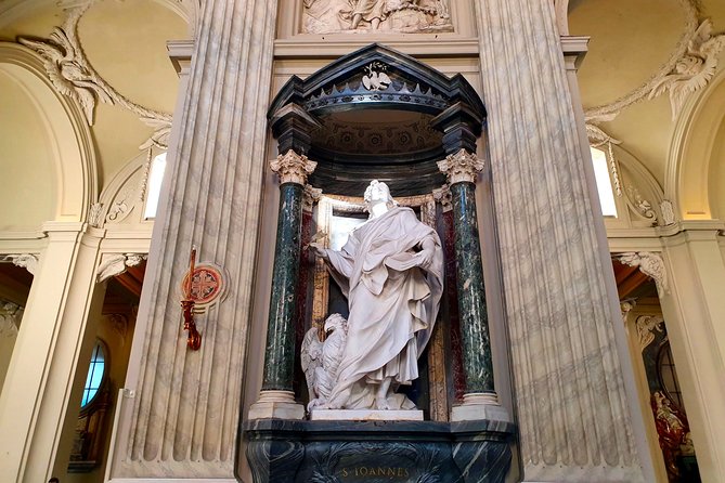 Rome: Between Holy Doors Small Group Walking Tour - What Makes the Guide Role So Valuable Here