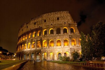 Rome by Night Walking Tour - Trevi Fountain and Pantheon: the two must-see stops at night