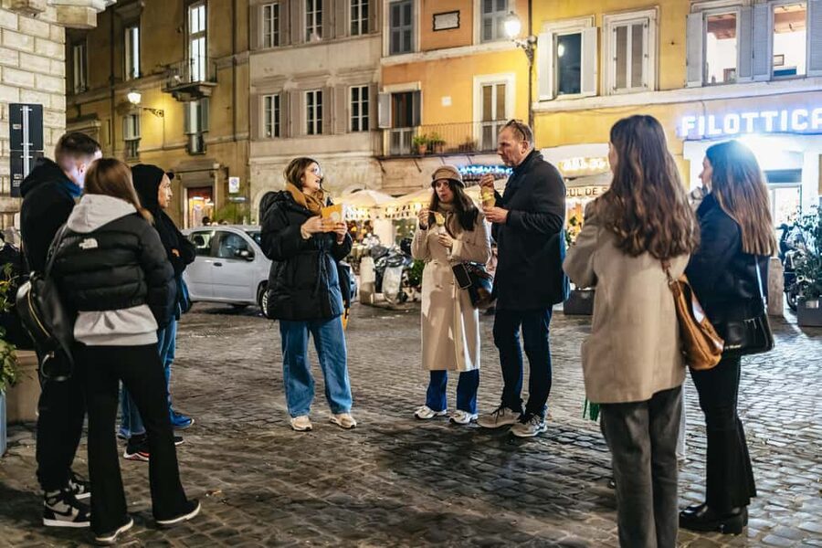 Rome: City Highlights Moonlight Walking Tour - Where You Start: Piazza d’Aracoeli or Piazza di Pasquino