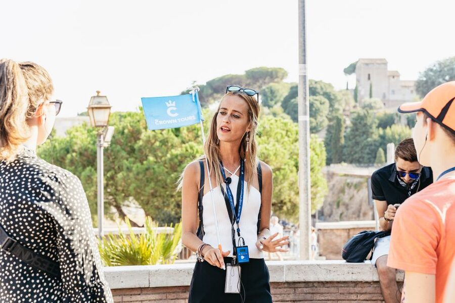 Rome: City Highlights Walking Tour - Trevi Fountain and Piazza della Rotonda: from fountain fame to street-level theater