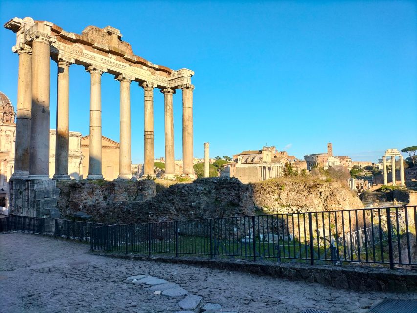 Rome: Colosseum and Ancient Rome Guided Walking Tour - Palatine Hill: Steps, terraces, and feeling the scale