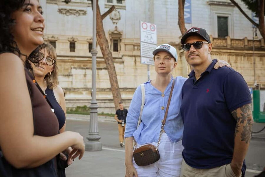 Rome: Guided Walking Tour in English or Spanish - Monumento a Vittorio Emanuele II: Italy’s Grand Symbol in the Walk