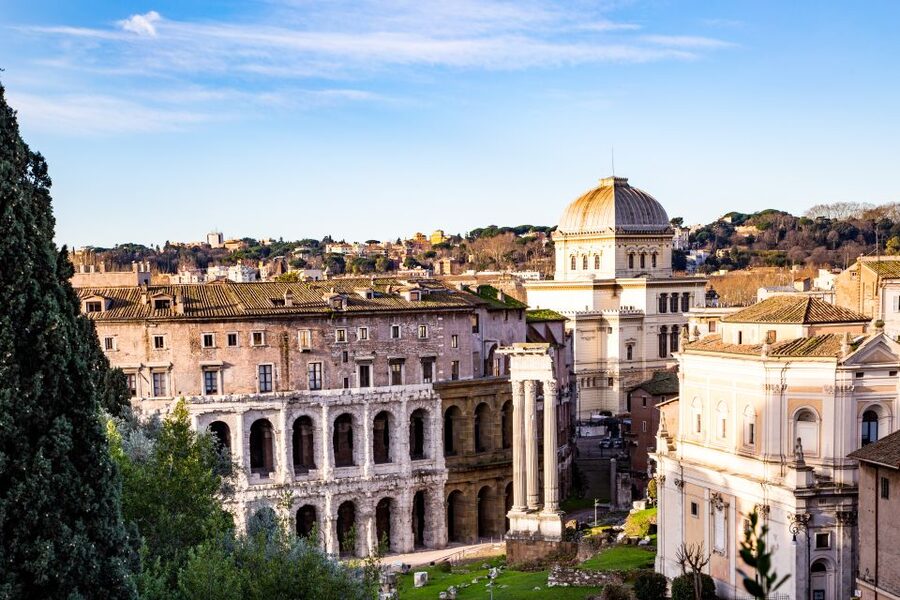 Rome: Jewish Ghetto Walking Tour - The tour’s gelato stop: the practical part your feet will thank you for