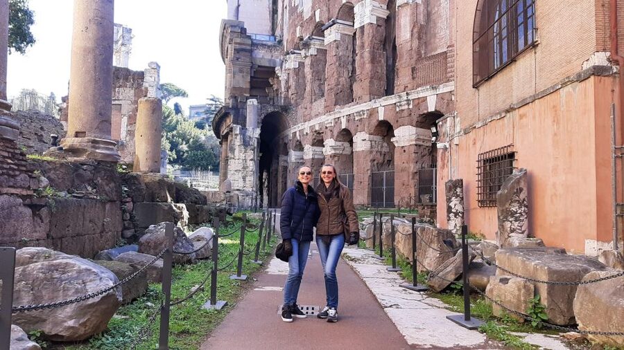 Rome: Trastevere and Jewish Ghetto Street Food Walking Tour - The Five Tastings: What You’ll Likely Eat (and How Much)