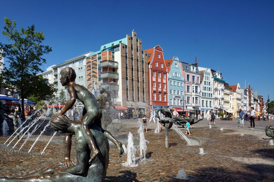 Rostock: City Walking Tour - Old Town Stops: Town Hall, Gothic Churches, and the City Wall Stories