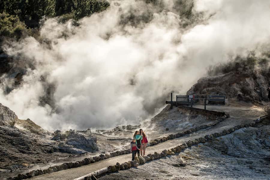 Rotorua: Hell's Gate Outdoor Mud Spa & Guided Walk - Entry and Orientation: Map-Walk vs Guided Tour Times