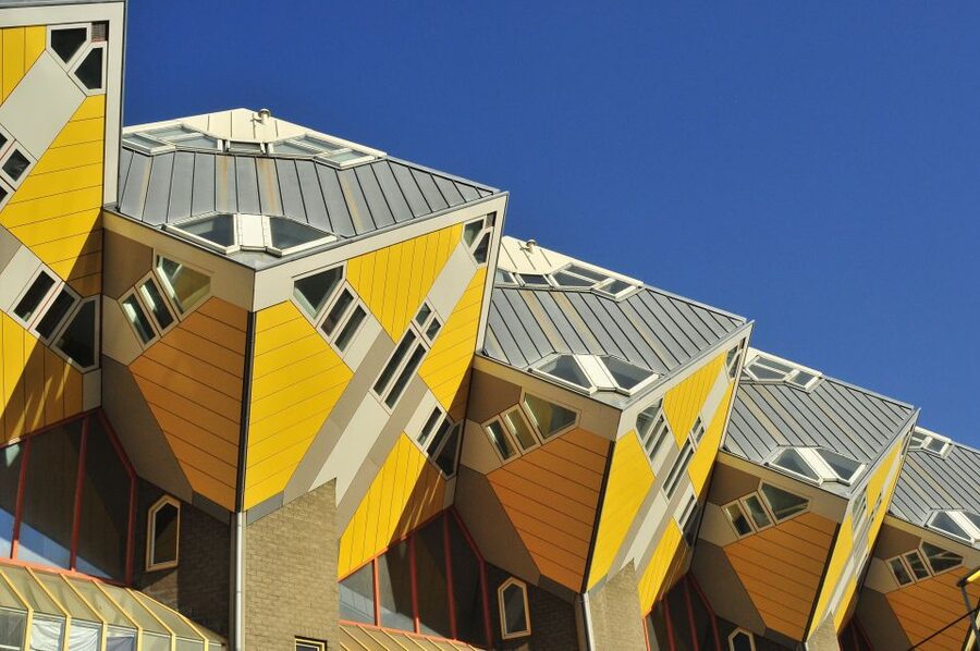 Rotterdam: Architectural Highlights Guided Walking Tour - Starting at Rotterdam Centraal: orientation on day one