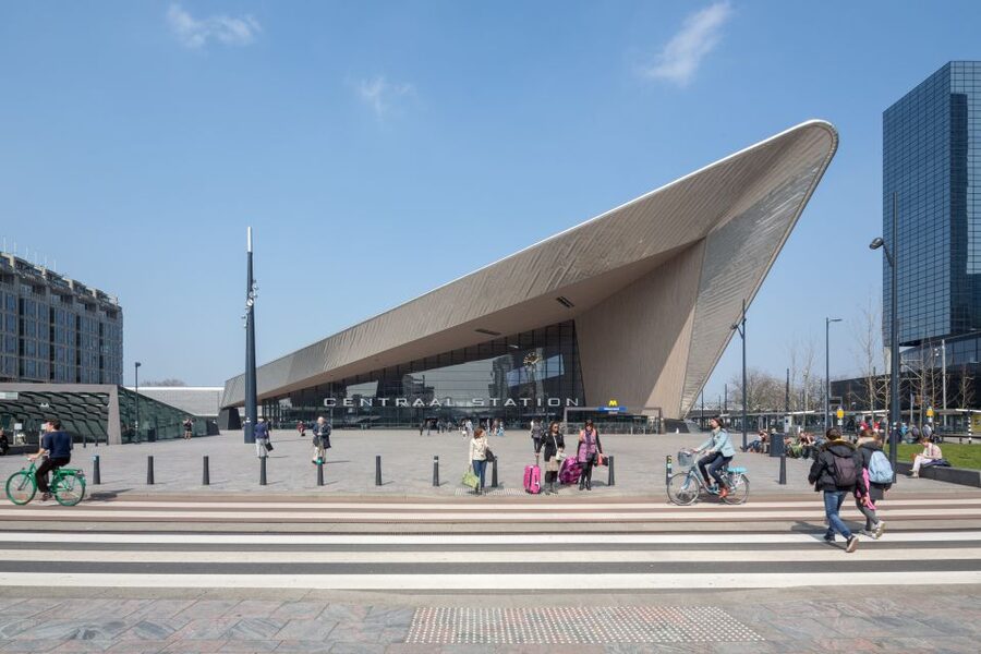 Rotterdam: Architectural Highlights Guided Walking Tour - Markthal: a market hall that changes how you picture Rotterdam