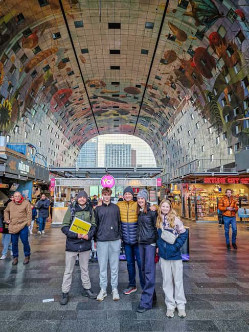 Rotterdam: Highlights & Gems Walking Tour with Dutch Local - Maritiem District and Oude Haven: Where the Past Feels Nearby