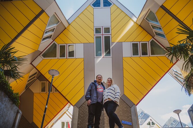 Rotterdam Walk: Hilights, Gems, Architecture & WWII | 2 or 3hrs - Oude Haven to cube houses: from old harbor charm to concrete geometry