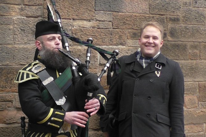 Royal Mile and Old Town Walking Tour - St Giles Cathedral, Mercat Cross area, and City Chambers: the Royal Mile’s power spine