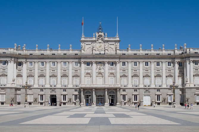 Royal Palace Guided Tour Small Group with Tickets - Inside the Royal Palace: how the guided 2-hour loop feels
