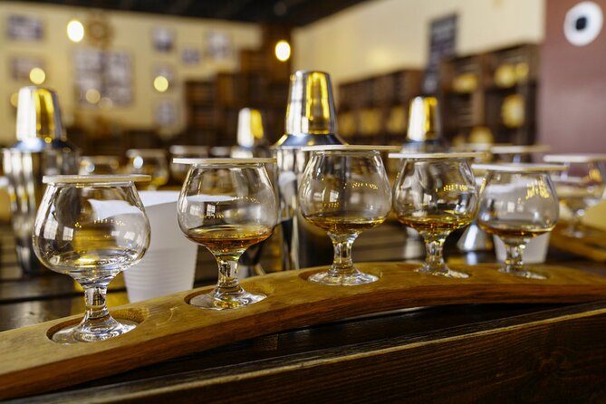 Rum Tasting and Food Walking Tour in Nassau Bahamas - Group size, pace, and what to wear in Nassau