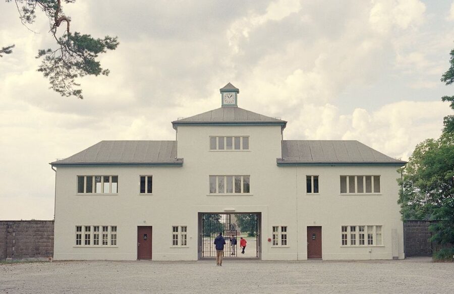 Sachsenhausen Memorial: Walking Tour from Berlin - Daily life, resistance, and the end of the war (without skipping the hardest parts)