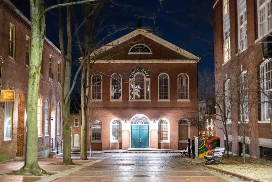 Salem: Ghosts, Witches, & Warlocks Guided Walking Tour - Key Highlights You’ll Feel Right Away