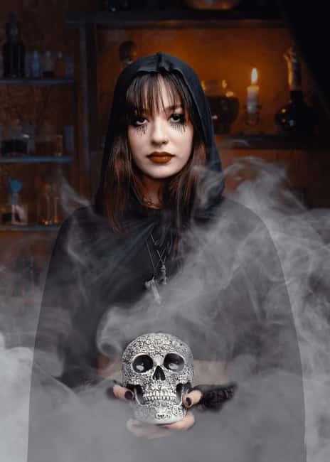 Salem: Ghosts, Witches, & Warlocks Guided Walking Tour - What This Ghost Walk Is Really Like on the Ground