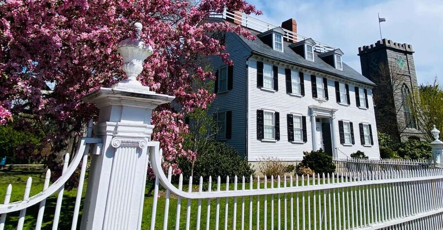 Salem, MA: History and Hauntings Guided Walking Tour - The Witch House at Salem: why that photo moment matters