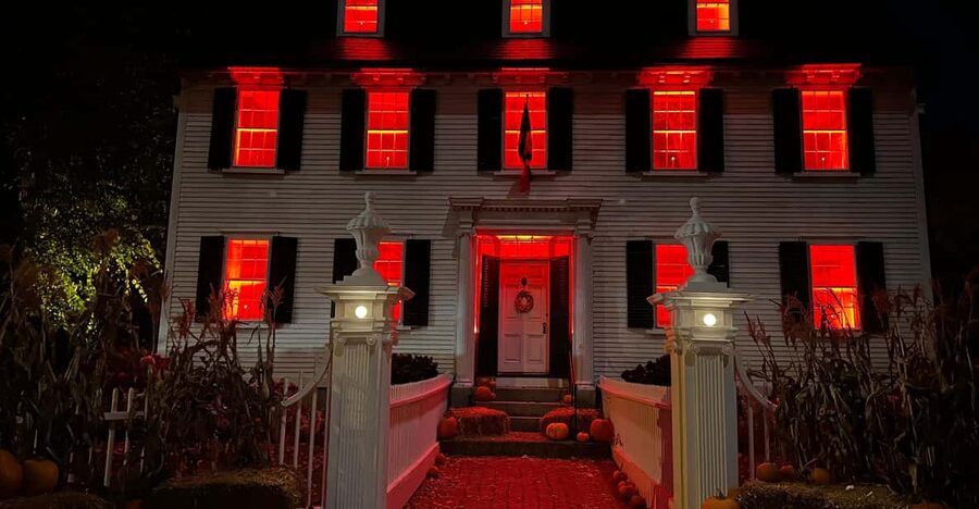Salem, MA: Hocus Pocus Movie Guided Walking Tour - The film stops you’ll actually be standing in