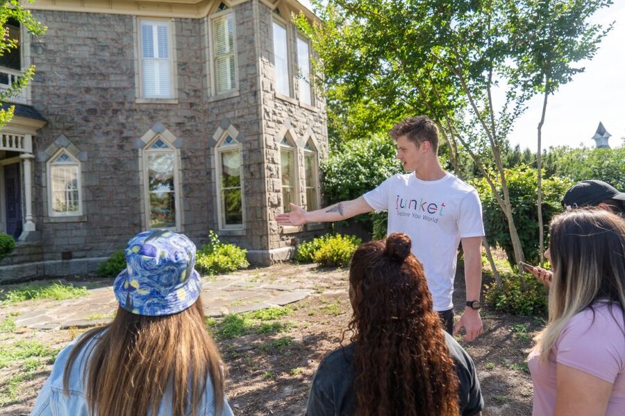 Salem: Secrets of Salem Hidden History Walking Tour - Guides Make the Walking Tour Feel Personal on Foot