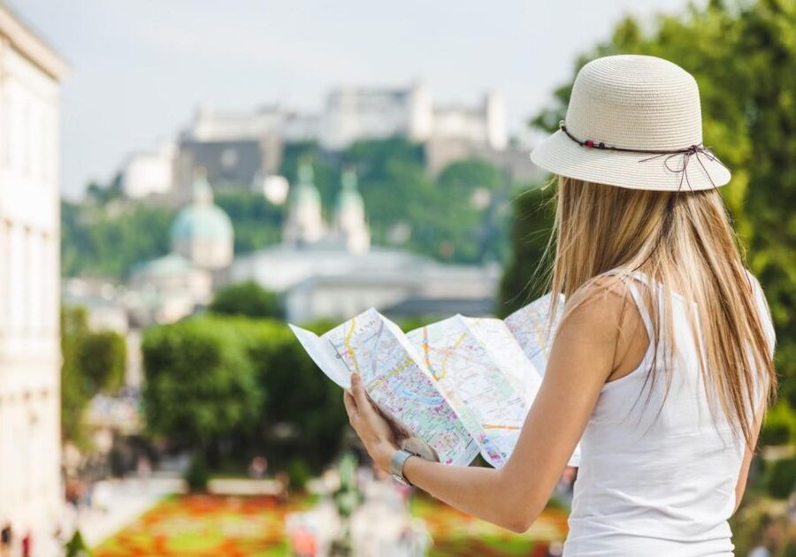 Salzburg: Old Town, Mozart, & Mirabell Gardens Walking Tour - Starting near Salzburg Congress: the easiest way to meet up