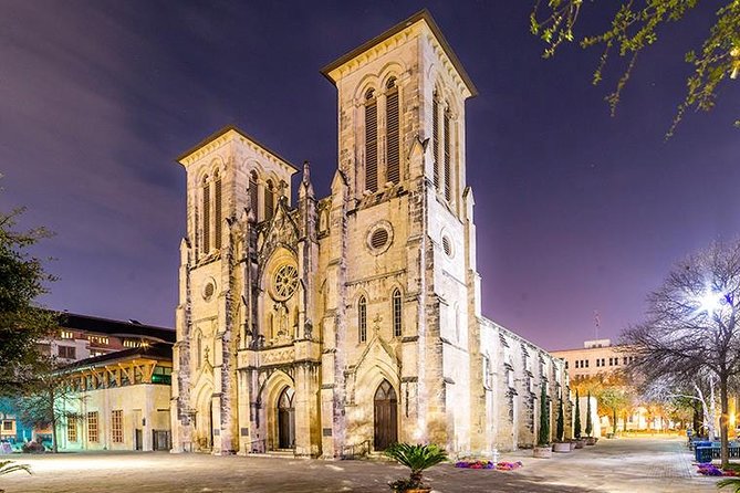 San Antonio Ghost Walking Tour - San Antonio After Dark: What This 9pm Ghost Walk Feels Like