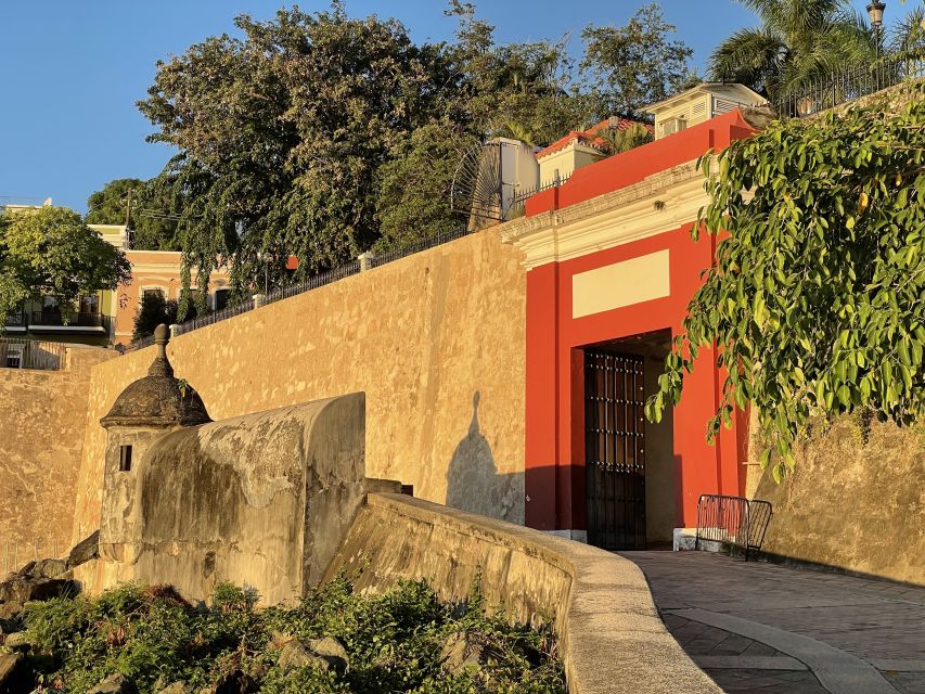San Juan: Old Town Sunset Walking Tour - Old San Juan Plazas: Barandilla and Armas Make the Layout Click