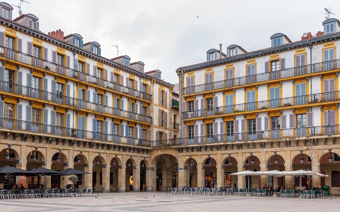 San Sebastian walking tour with pintxo and drink option - Key Highlights You’ll Feel (Fast)