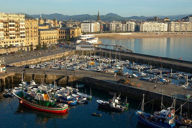 San Sebastian walking tour with pintxo and drink option - Old Town Lanes: La Bretxa, San Vicente, and Plaza de la Constitución