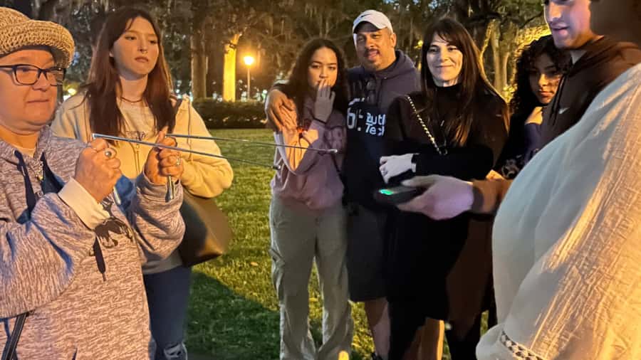 Savannah: Ghosts, Asylums, Voodoo, and Horror Walking Tour - Forsyth Park Photo Stop: Where Orb-Hunting Turns Practical