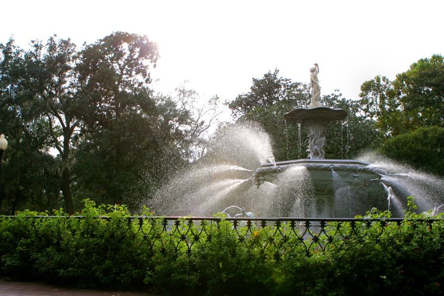 Savannah: History and Culture Walking Tour - The Part You’ll Use Tonight: Where to Shop and Eat