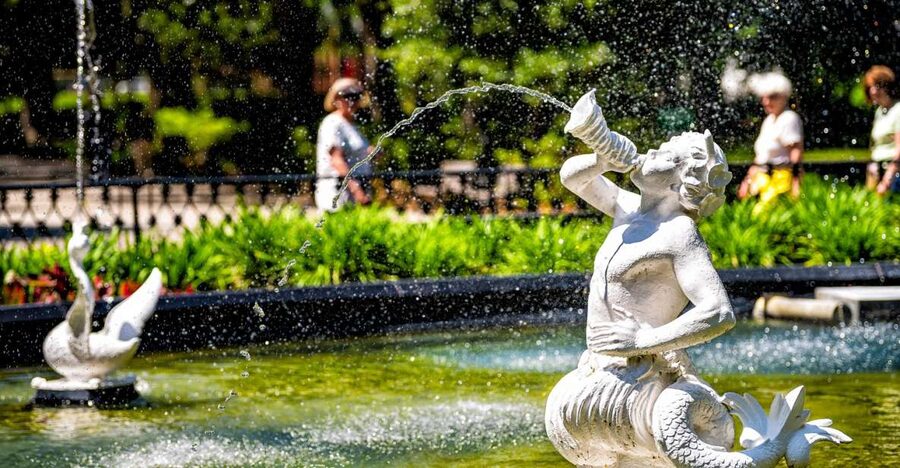Savannah: History and Culture Walking Tour - Civil War and Revolution stories you can see in the streets