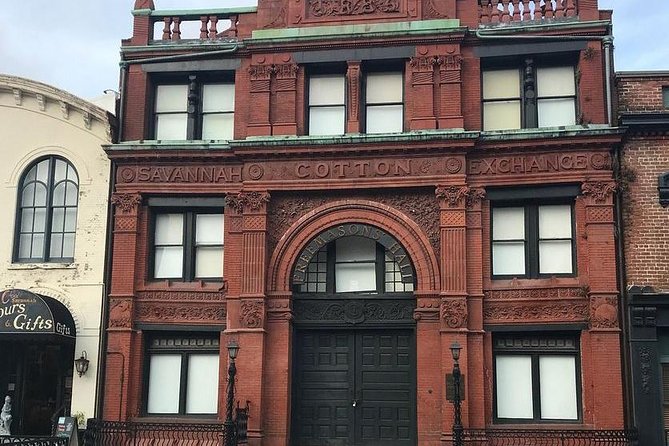 Savannah Stroll: Guided Sightseeing & History Walking Tour of Savannah - Chippewa Square and the Garden City vibe: where the walking turns into a feel-good break